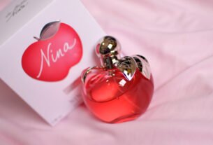 NINA RICCI EAU DE TOILETTE